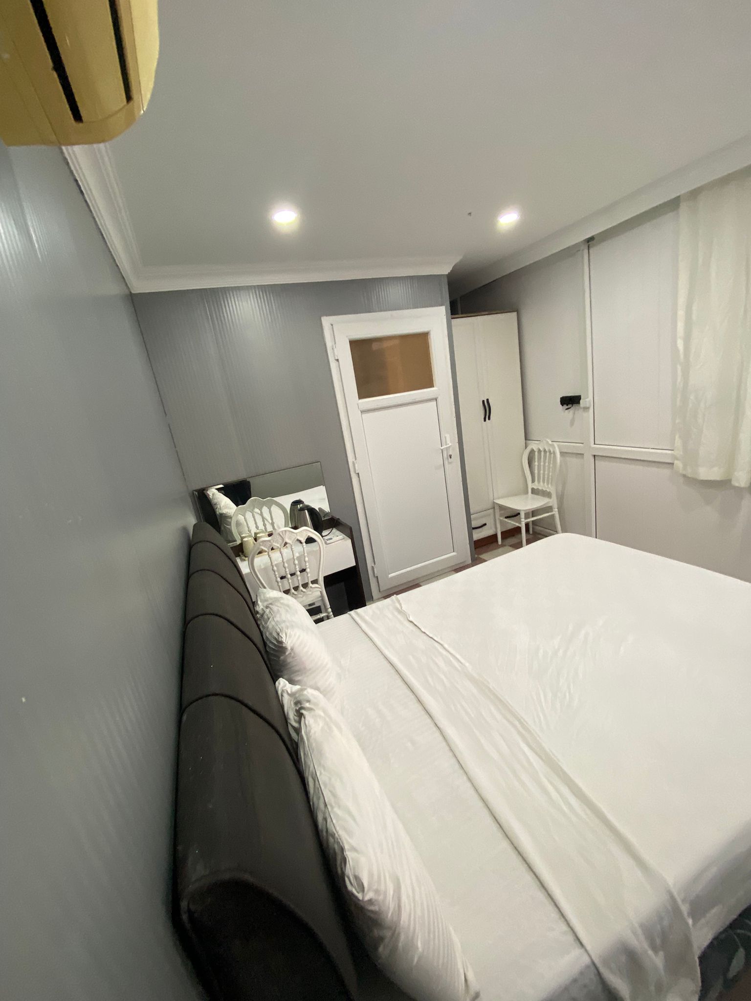 Çatı Double mobilya imalatı — Özcan Mobilya İmalat