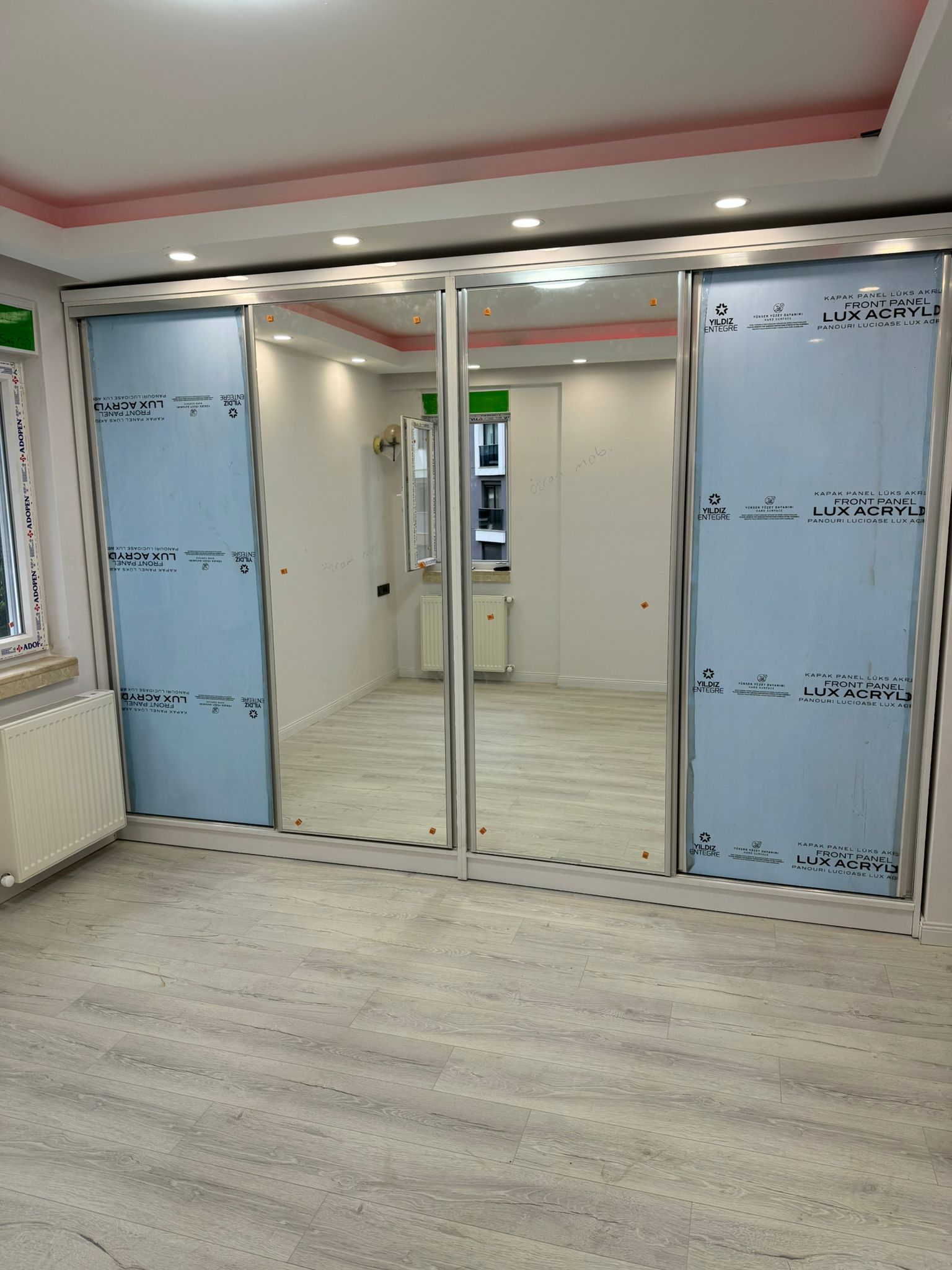 Özcan Mobilya İmalat atölye ve üretim görseli 16